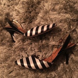 Black / white heels